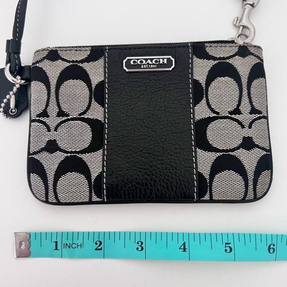 Coach Wristlet - Picture 5 of 6